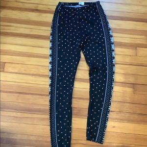 SO snowflake leggings